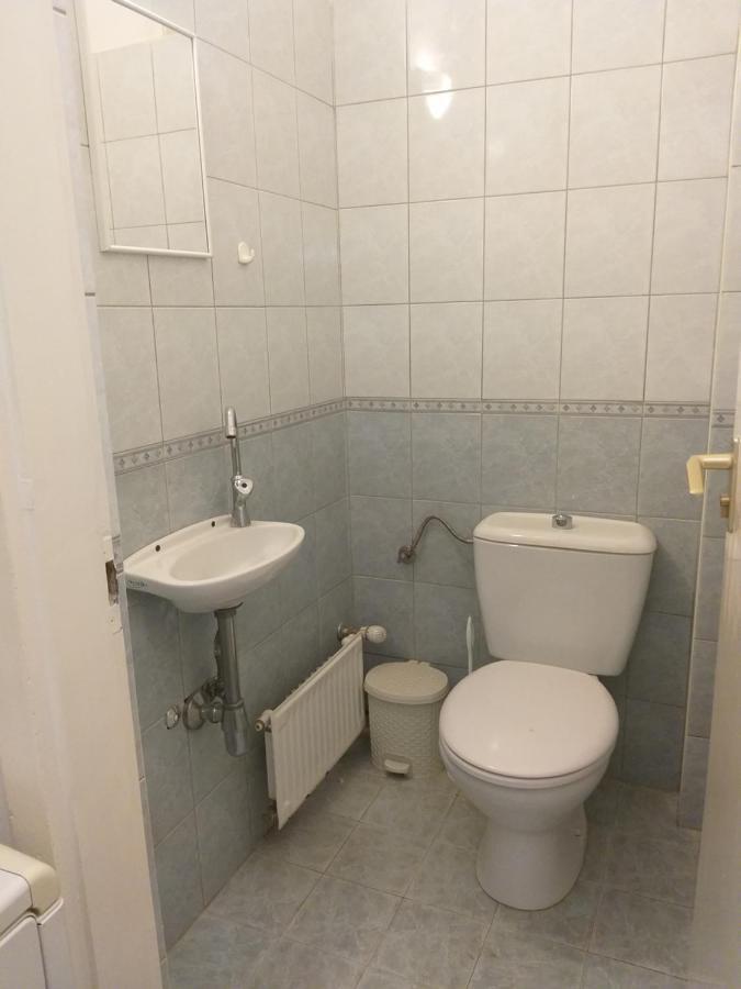 Tempo Courtyard Apartman Boedapest Buitenkant foto